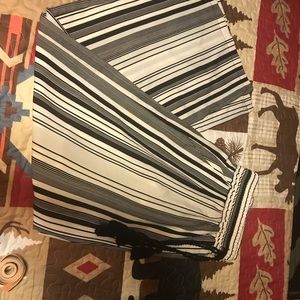 New Directions womens dressy flown pants